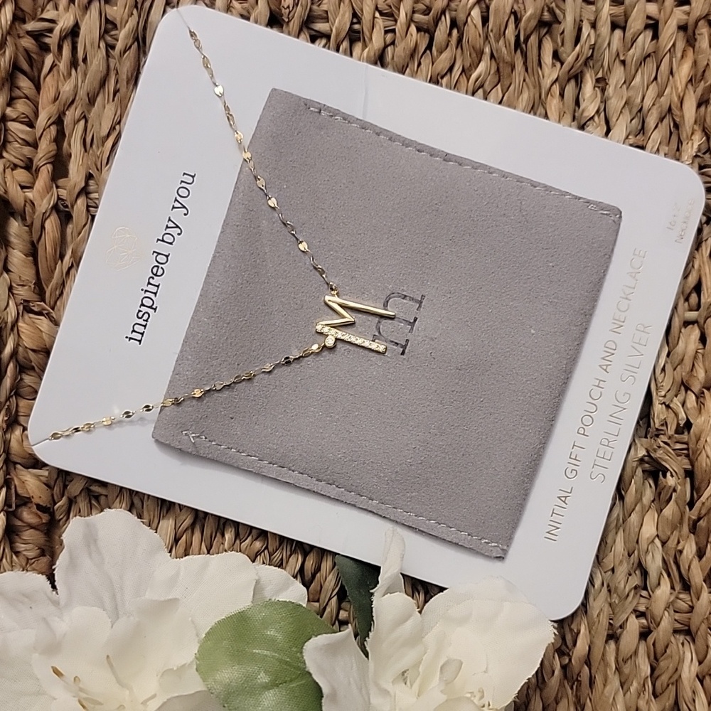 🎁M initial necklace